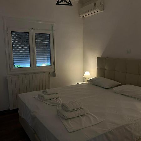 Utopia Kavos Luaran gambar