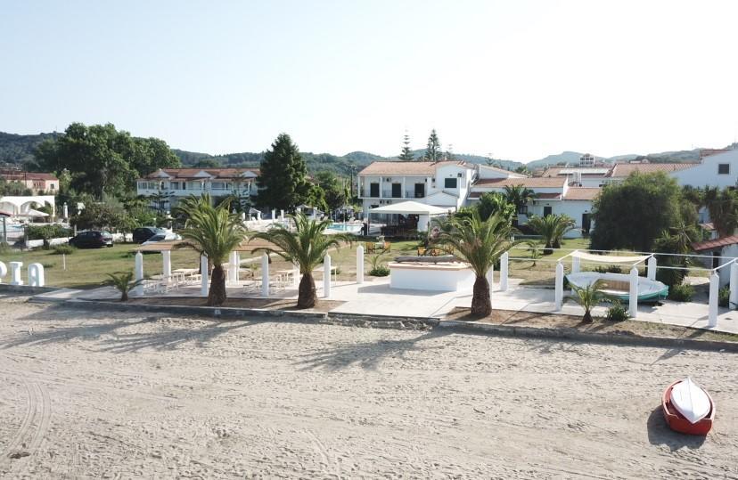 Utopia Kavos Luaran gambar