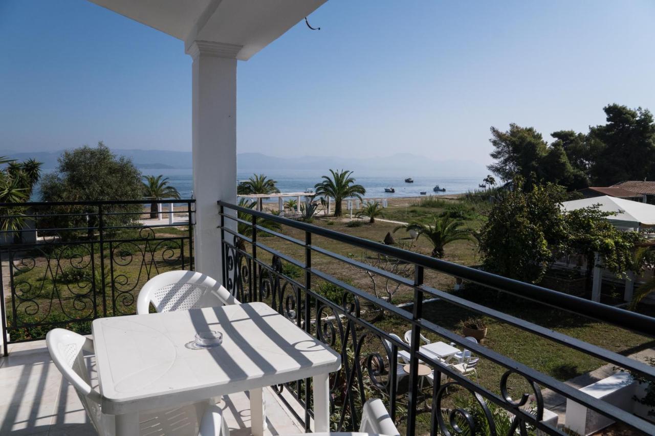 Utopia Kavos Luaran gambar