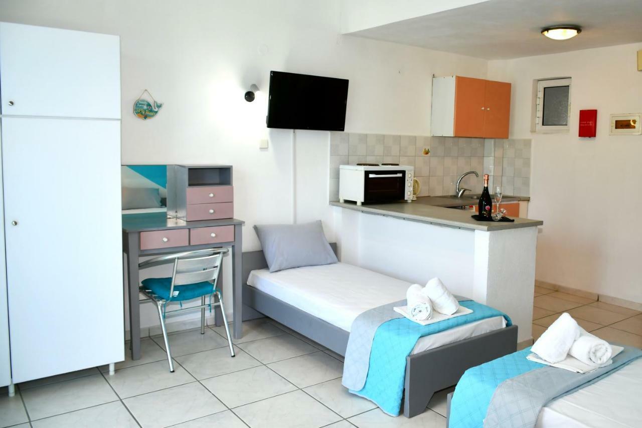 Utopia Kavos Luaran gambar