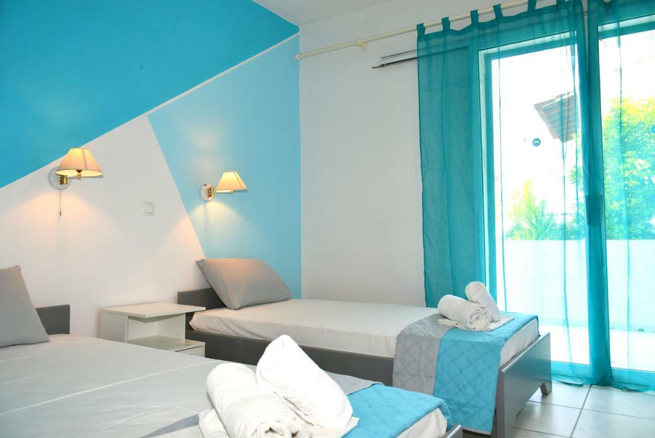 Utopia Kavos Luaran gambar